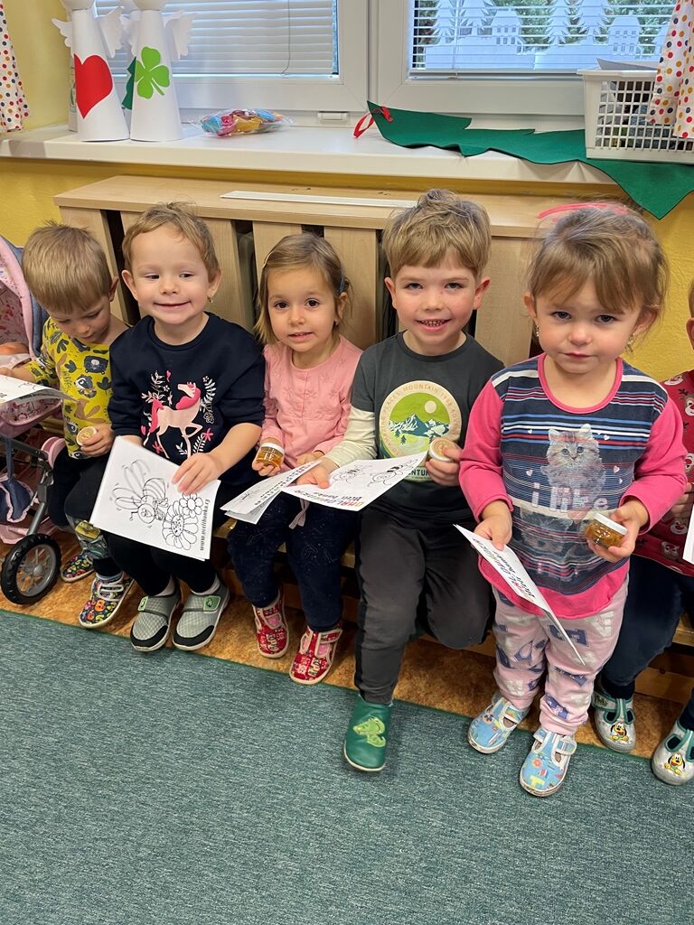 7C514A60-55F8-4C8C-A5AB-25C8BC0349E7