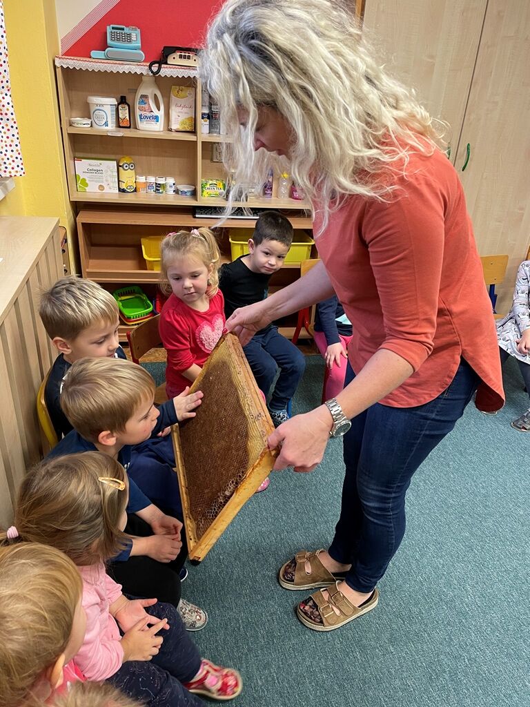 A9B73193-9AB6-48AF-999D-D921B49A1880