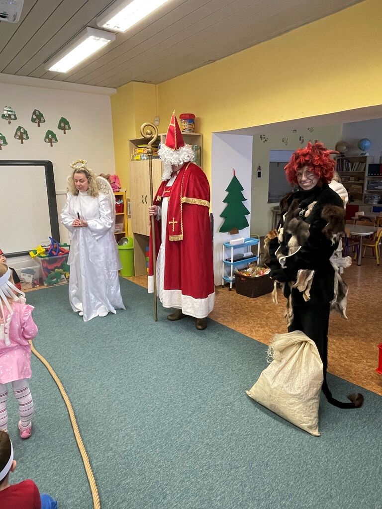 A8157519-B5D5-4C39-9179-038DFB2427A0