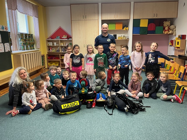 E5A5BD31-1176-4513-B2C9-1AE035E5C37E