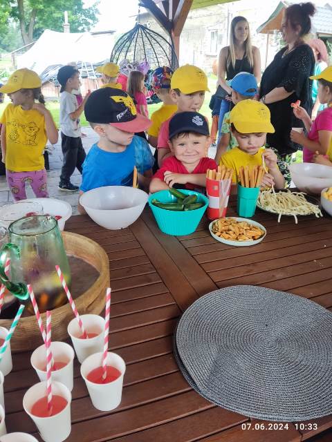 1f1fc27b-69f5-4dfc-b9e0-d46ad6d114c6