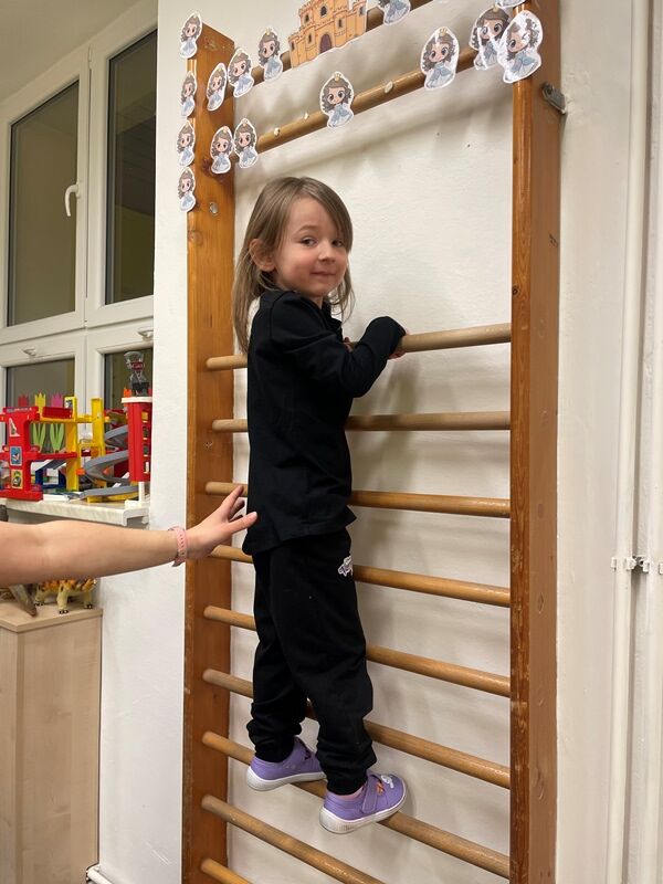 2A774603-717D-459C-B93B-C993C89F87CD