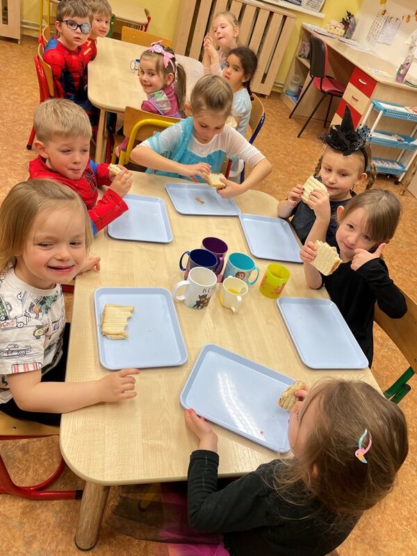 8CD08143-5D92-4296-B594-B4A598267041