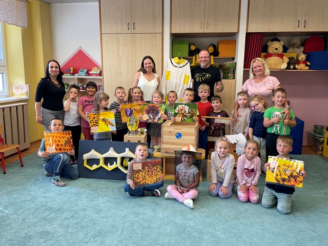 338B74F9-03B8-49B2-9DDE-E99D8865ED9A