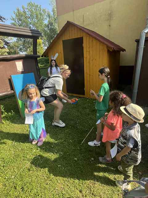 9AC7AFC6-459E-4243-ACC4-AA9C21B4708A