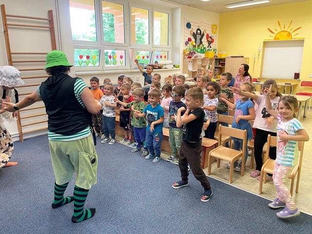 CD7B06CA-3A29-4171-804E-2971C9B3AA51