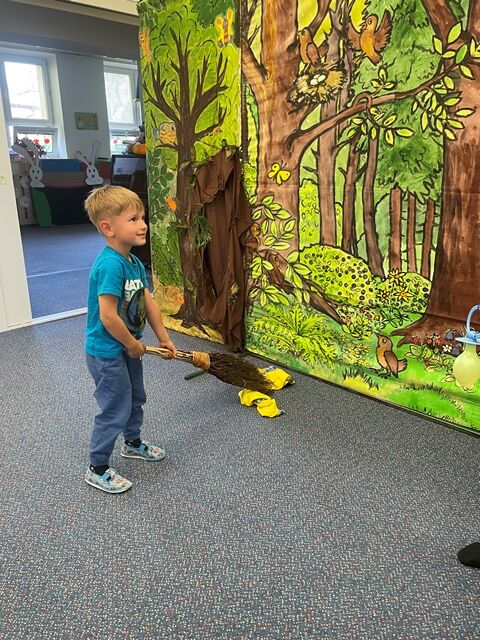 F8C6099D-C0AE-47E2-899C-FC0BB47099B5